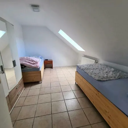 Simplistic In Near Forest * Suhl