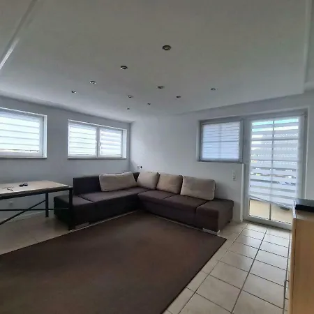 Apartman Simplistic In Near Forest